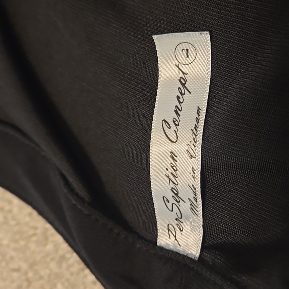 Women's Size L Black Shirt With Silver Buttons - Picture 4 of 4